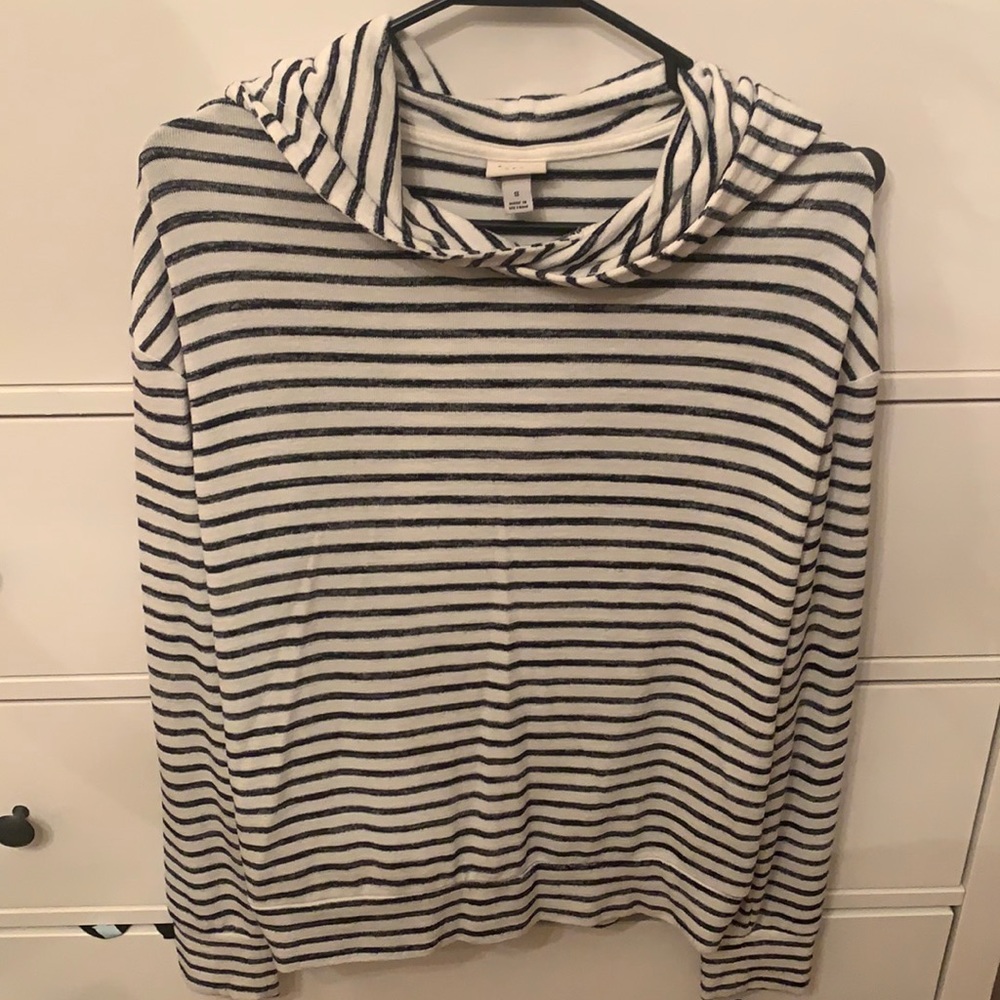 striped navy and blue pull-over